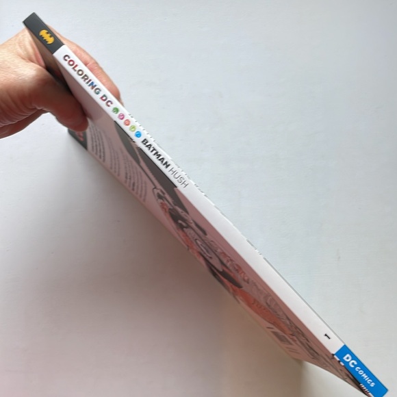 NOT ELIGIBLE FOR BUNDLE DEAL/SALE Coloring DC: Batman-Hush, Vol. 1 - Picture 3 of 12